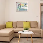 Tomi Appartement Pula